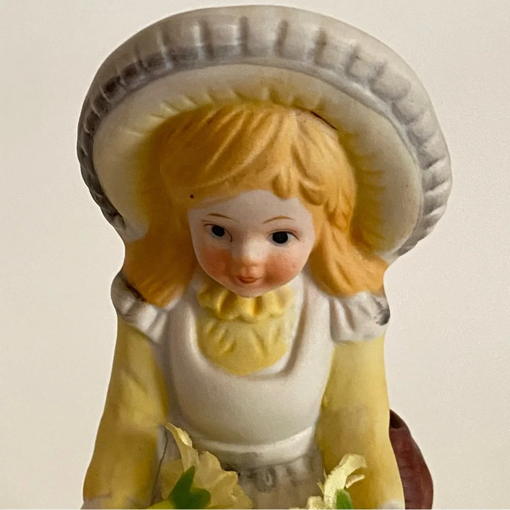 Vintage Seamstress Girl 70's Ceramic Yellow Holds Thread Scissors/Basket Pin/Hat